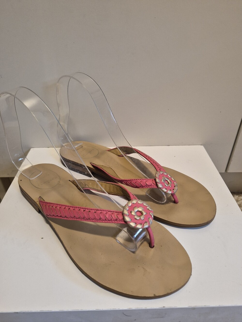 Jack Rogers "Ali" Hot Pink/Gold Leather Whipstich Thong Sandals Sz.6.5 Ret. $138